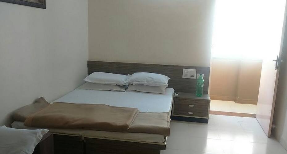 Aristocrat Hotel, Paradip 1